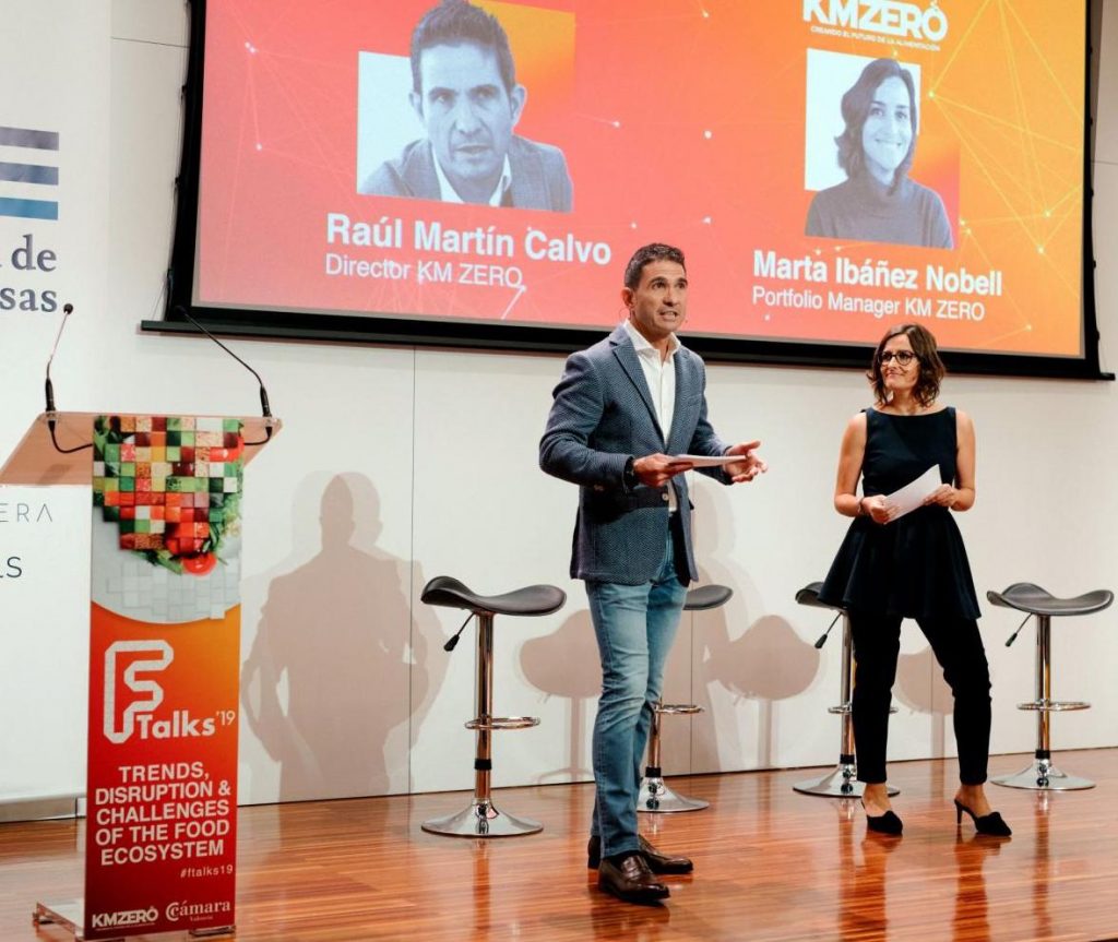 Ftalks19 Presentación con Raul Martín y Marta Ibañez